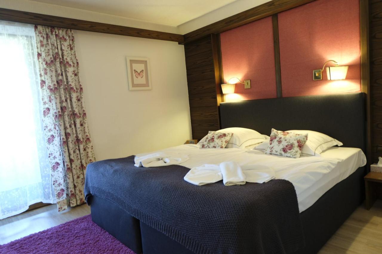 Hotel-Restaurant Zum Hirschhaus Inklusiv Chiemgaukarte Ruhpolding Esterno foto