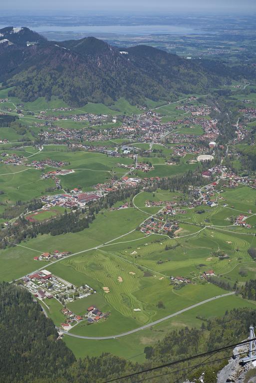 Hotel-Restaurant Zum Hirschhaus Inklusiv Chiemgaukarte Ruhpolding Esterno foto