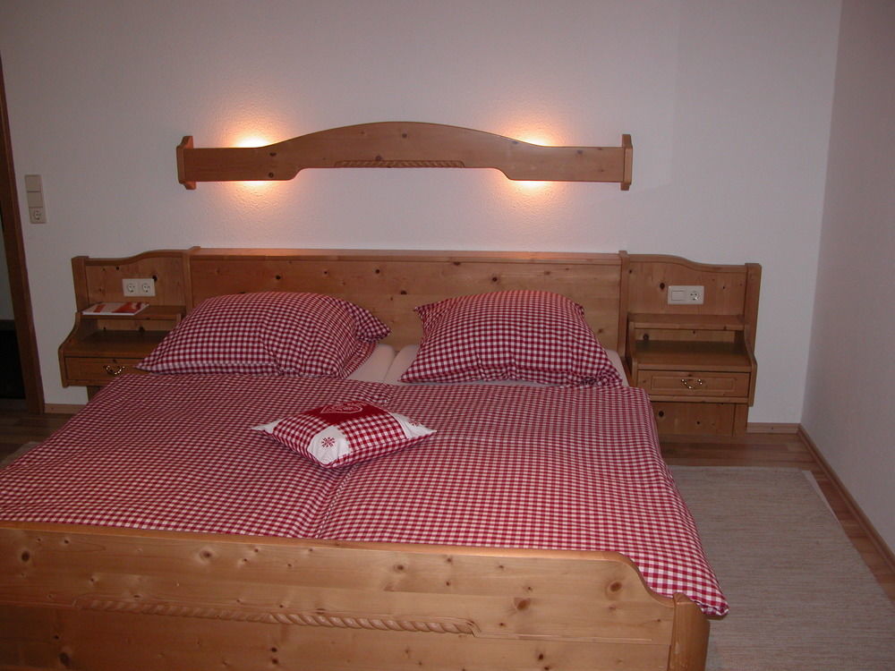Hotel-Restaurant Zum Hirschhaus Inklusiv Chiemgaukarte Ruhpolding Esterno foto