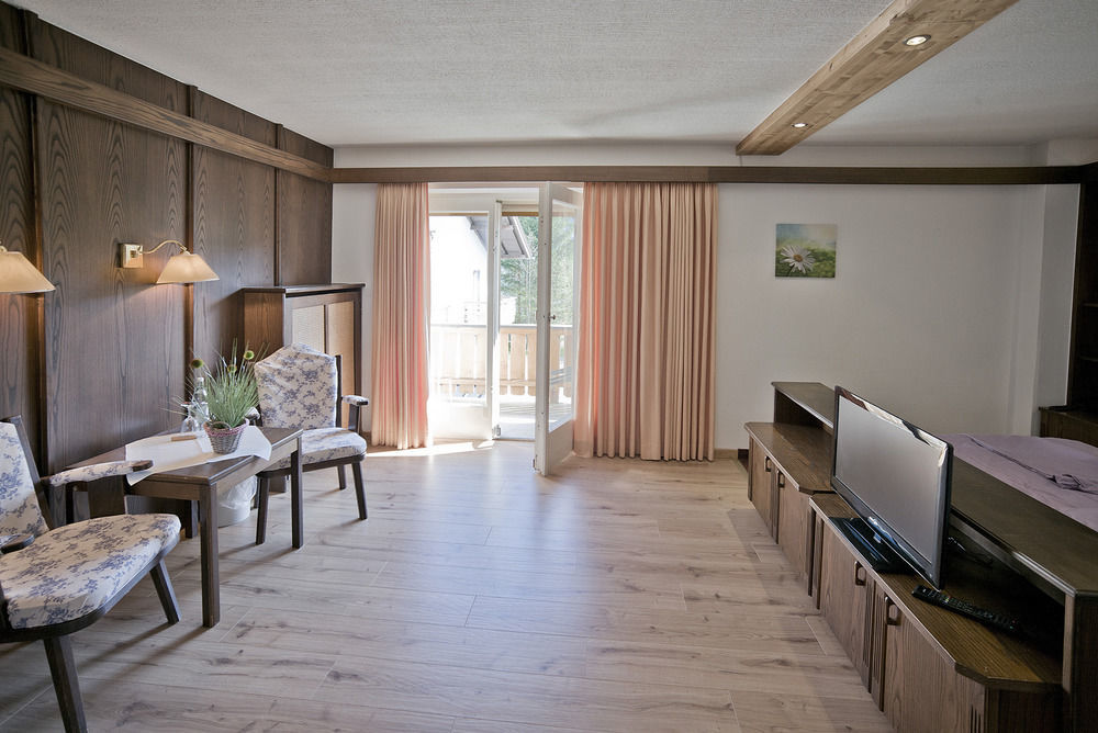 Hotel-Restaurant Zum Hirschhaus Inklusiv Chiemgaukarte Ruhpolding Esterno foto