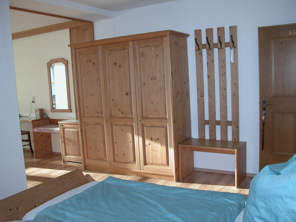 Hotel-Restaurant Zum Hirschhaus Inklusiv Chiemgaukarte Ruhpolding Esterno foto